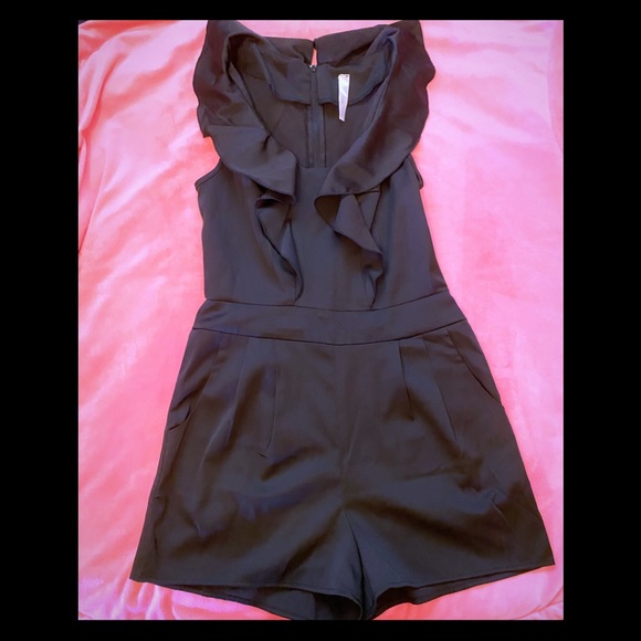 Romper - Picture 2 of 4